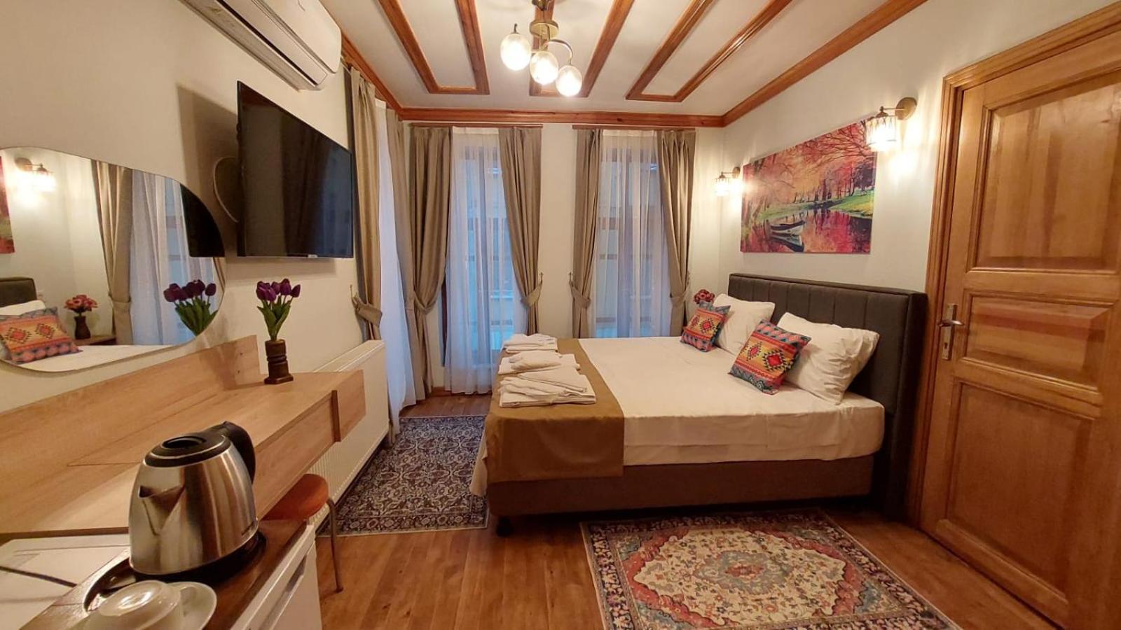Fevzi Pasa & Bed & Breakfast Istanbul
